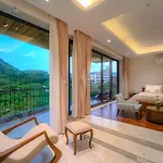 Artisav House-A Luxury Boutique Stay